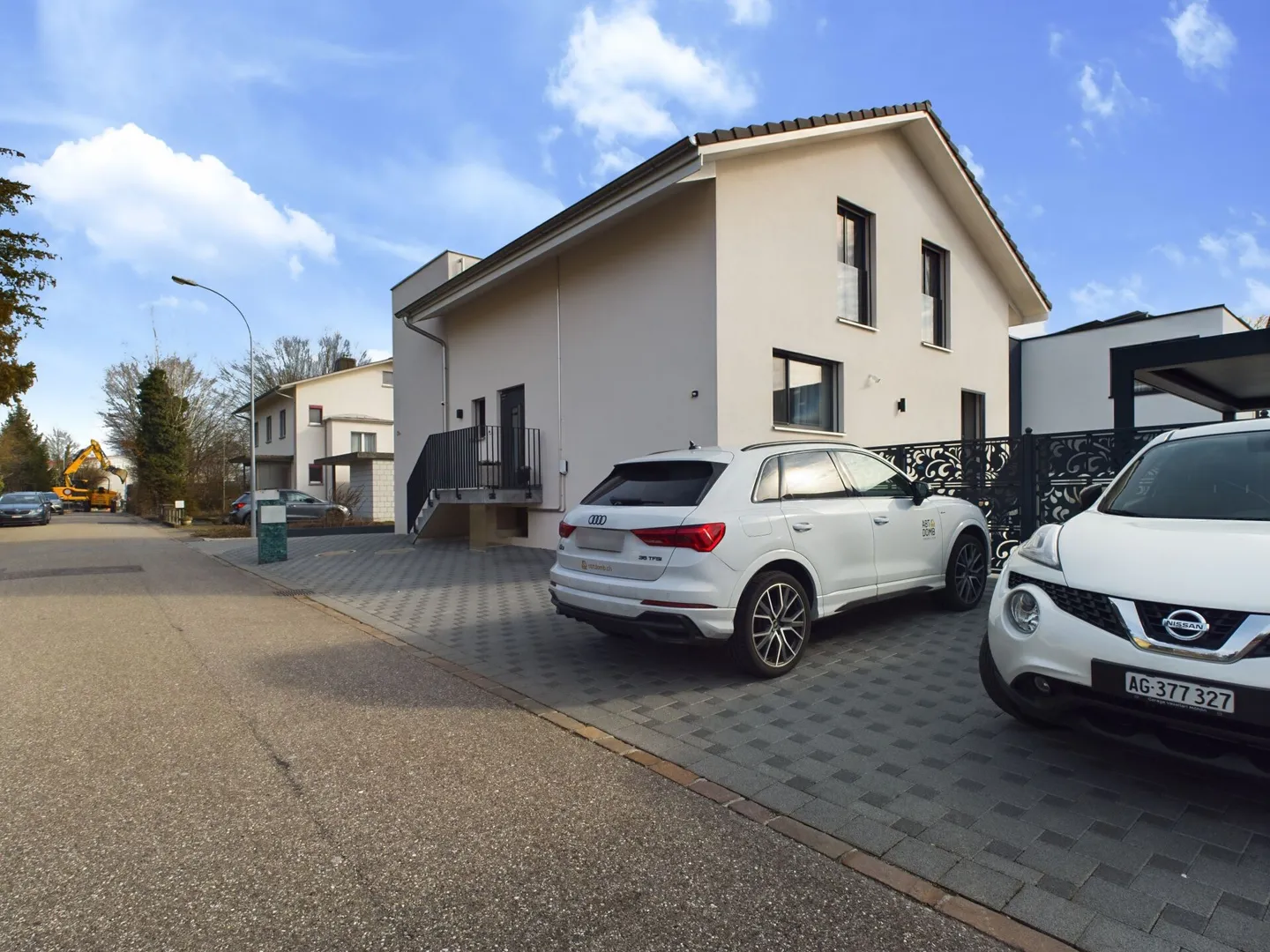 Casa unifamiliare moderna con pergola e cucina all'aperto - Foto 13 di 13