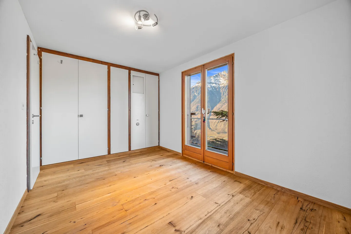 5-room house with spectacular views and dominant location! - Photo 15 of 27