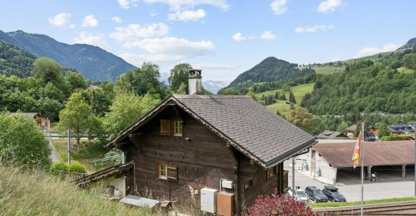 Chalet di Montagna Autentico nel Cuore delle Alpi Vaud - Foto 2 di 13