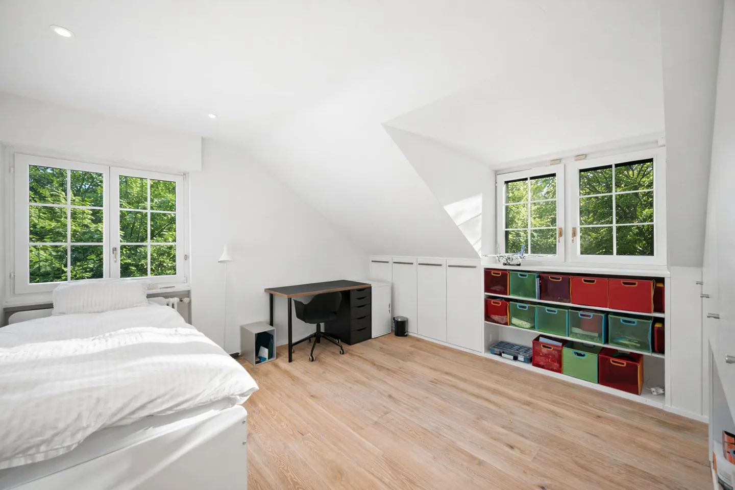 Charmante Villa mit Seeblick - Foto 15 von 24