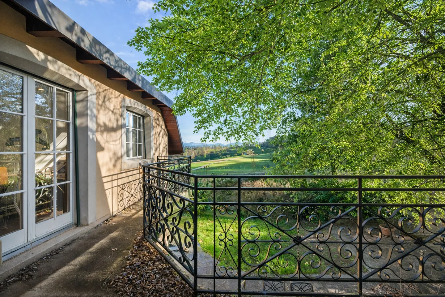 Charmante Villa mit Seeblick - Foto 18 von 24