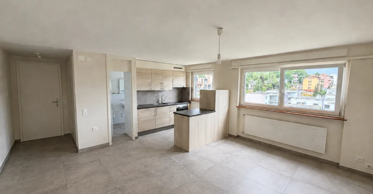 Appartement Lumineux avec Beaux Volumes - Photo 1 sur 5