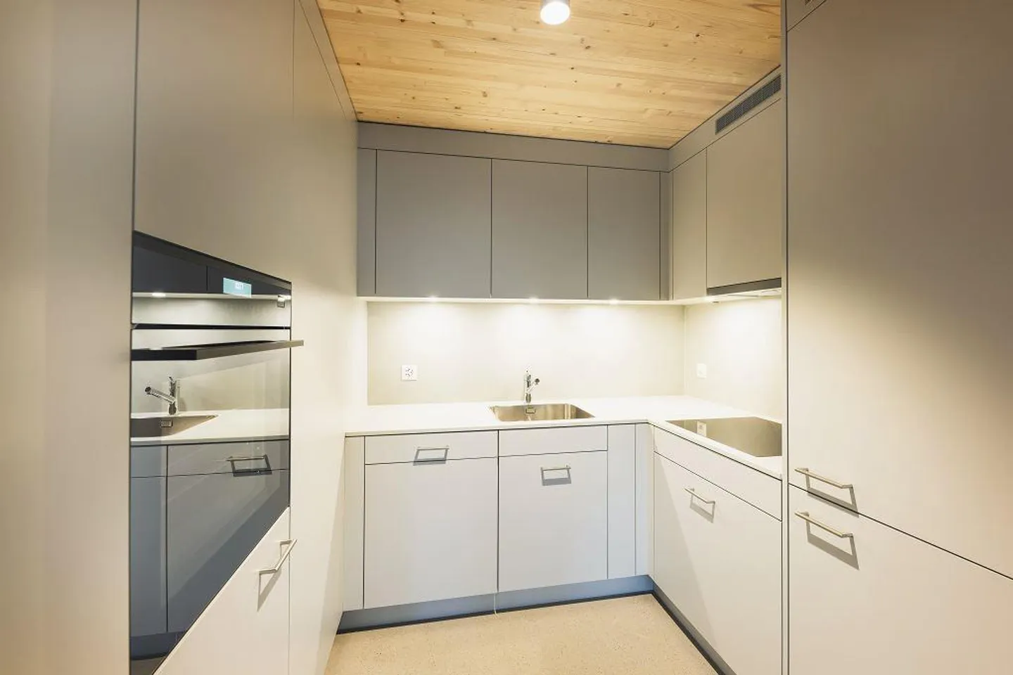 Appartamento moderno di 2,5 locali in affitto a Knonau - Foto 2 di 9