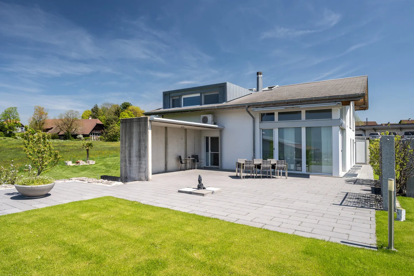 Casa unifamiliare esclusiva con vista lontana da sogno - Foto 1 di 18