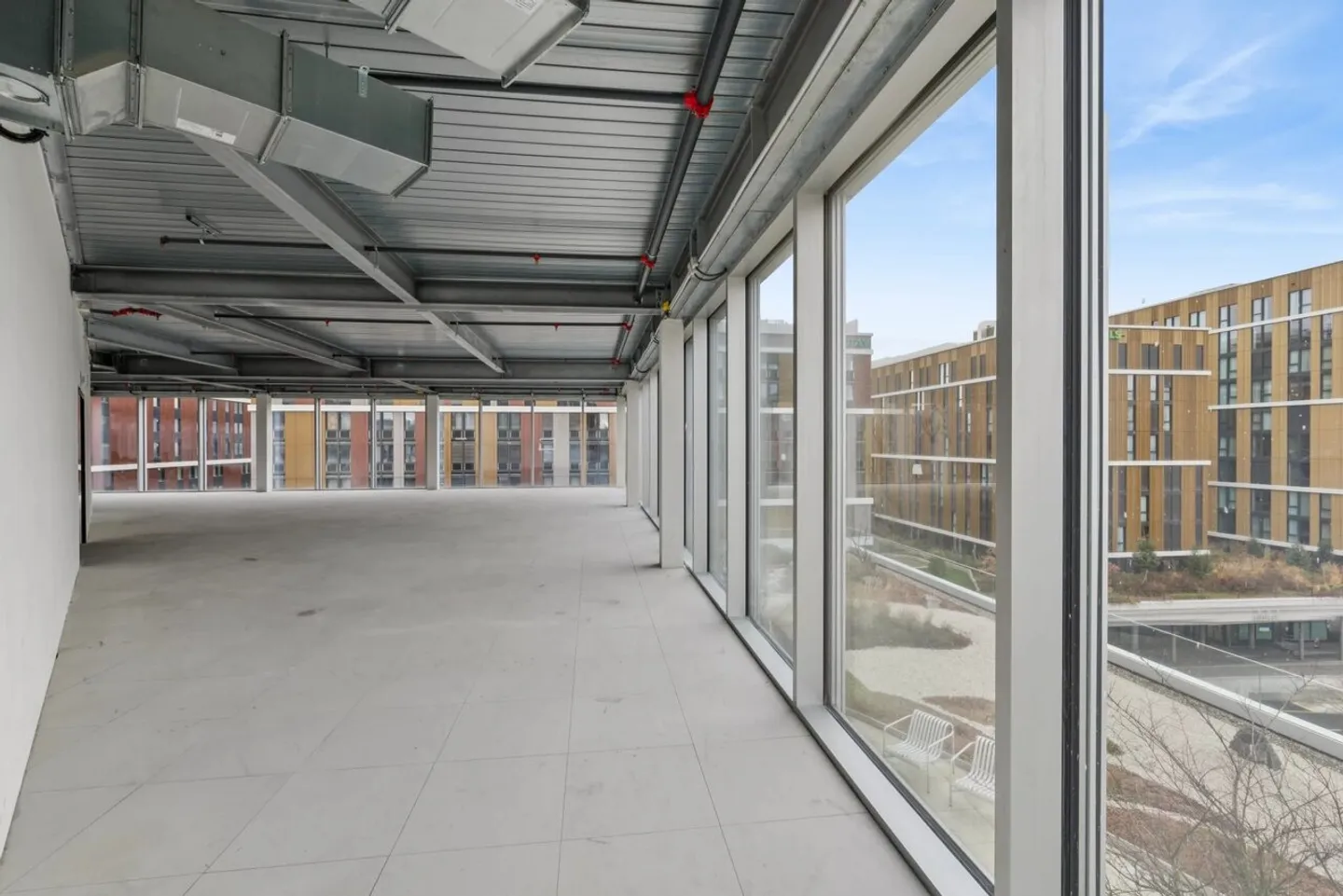 Bieten Sie Ihrem Unternehmen einen innovativen und flexiblen Raum - Foto 8 von 12