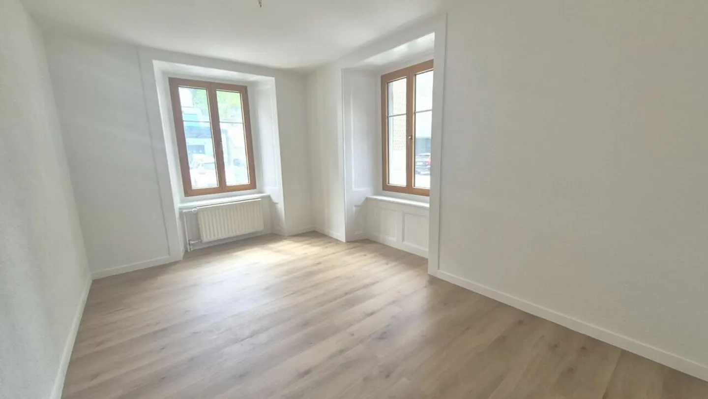 RISTRUTTURATO! Ampio appartamento di 5 locali in affitto a Locle - Foto 6 di 9
