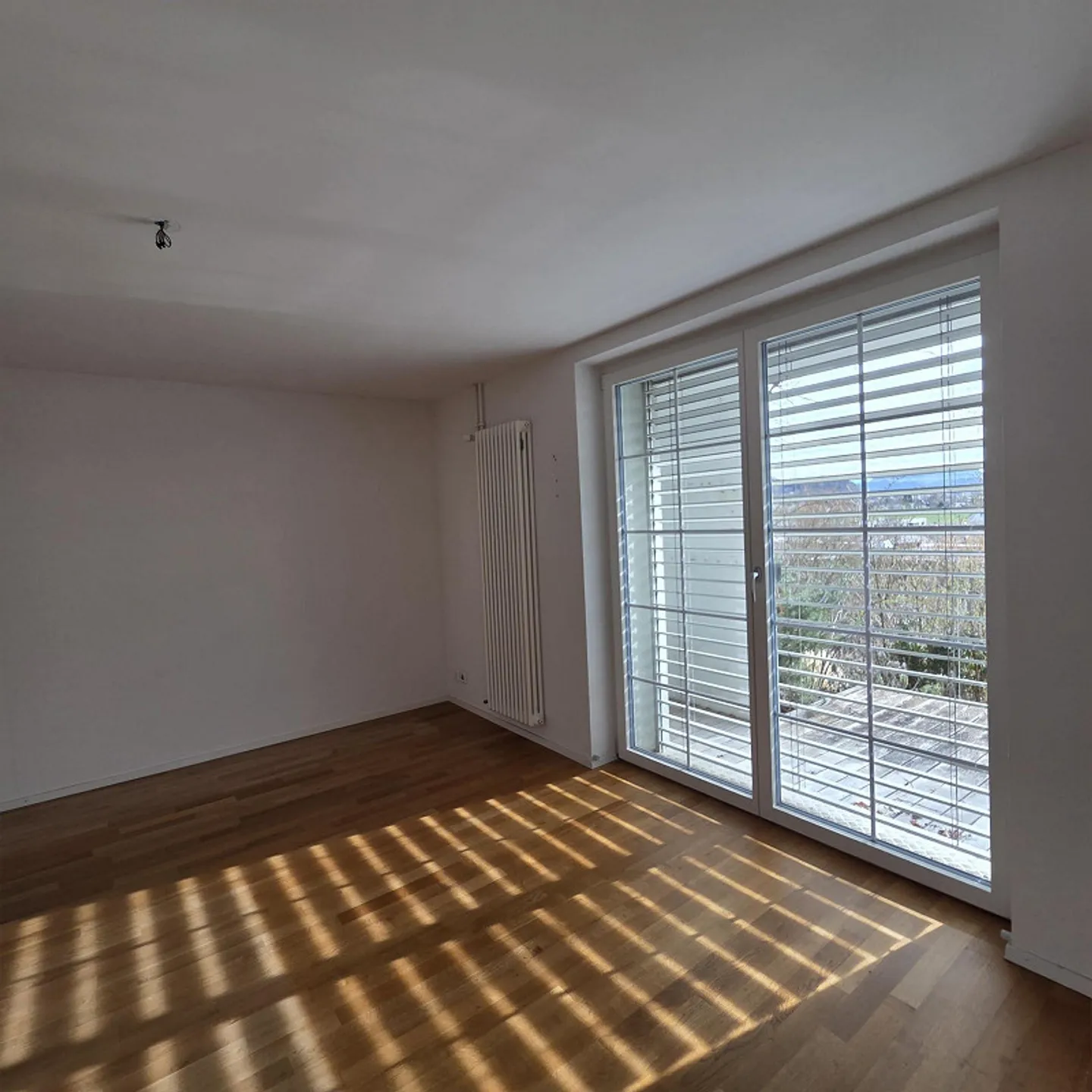 Charming 10.5-Room Single-Family House with a View in Bolligen - Photo 16 of 17