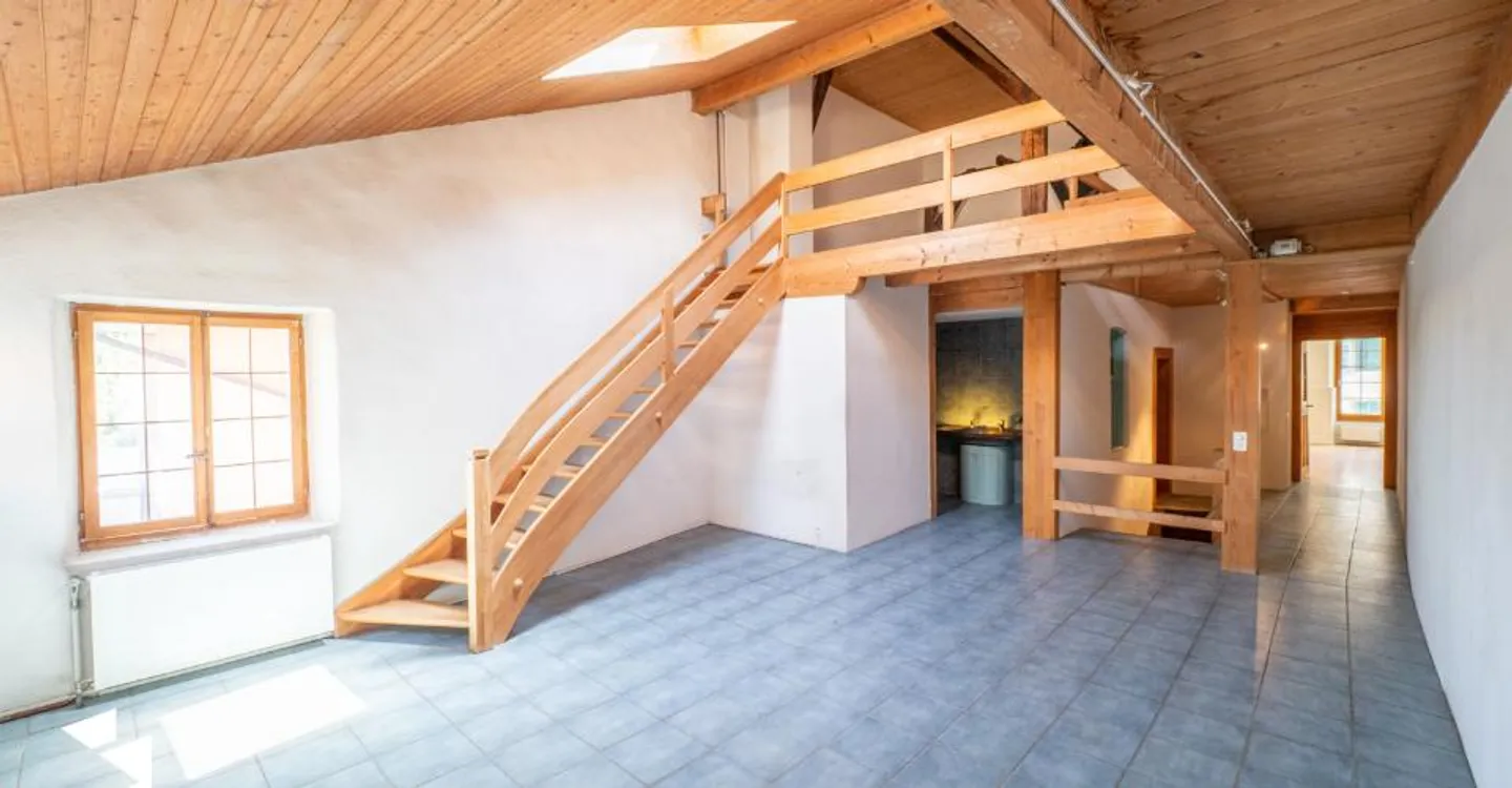 Fehr Real Estate - Residential and Commercial Property in Need of Renovation - Photo 6 of 11