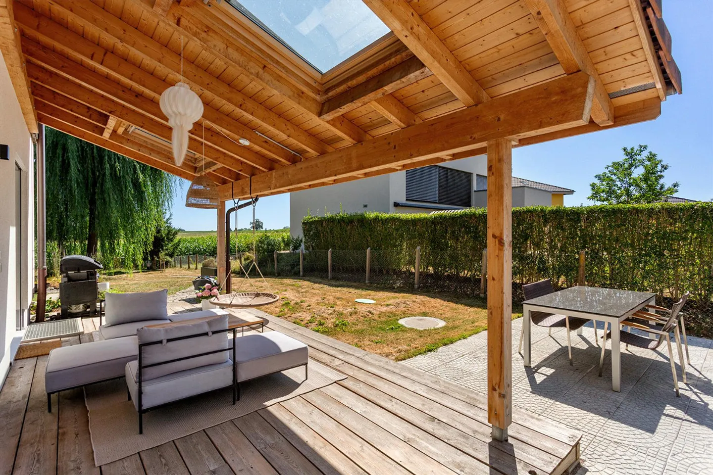 Energy-efficient living with country house character & spacious garden - Photo 6 of 10