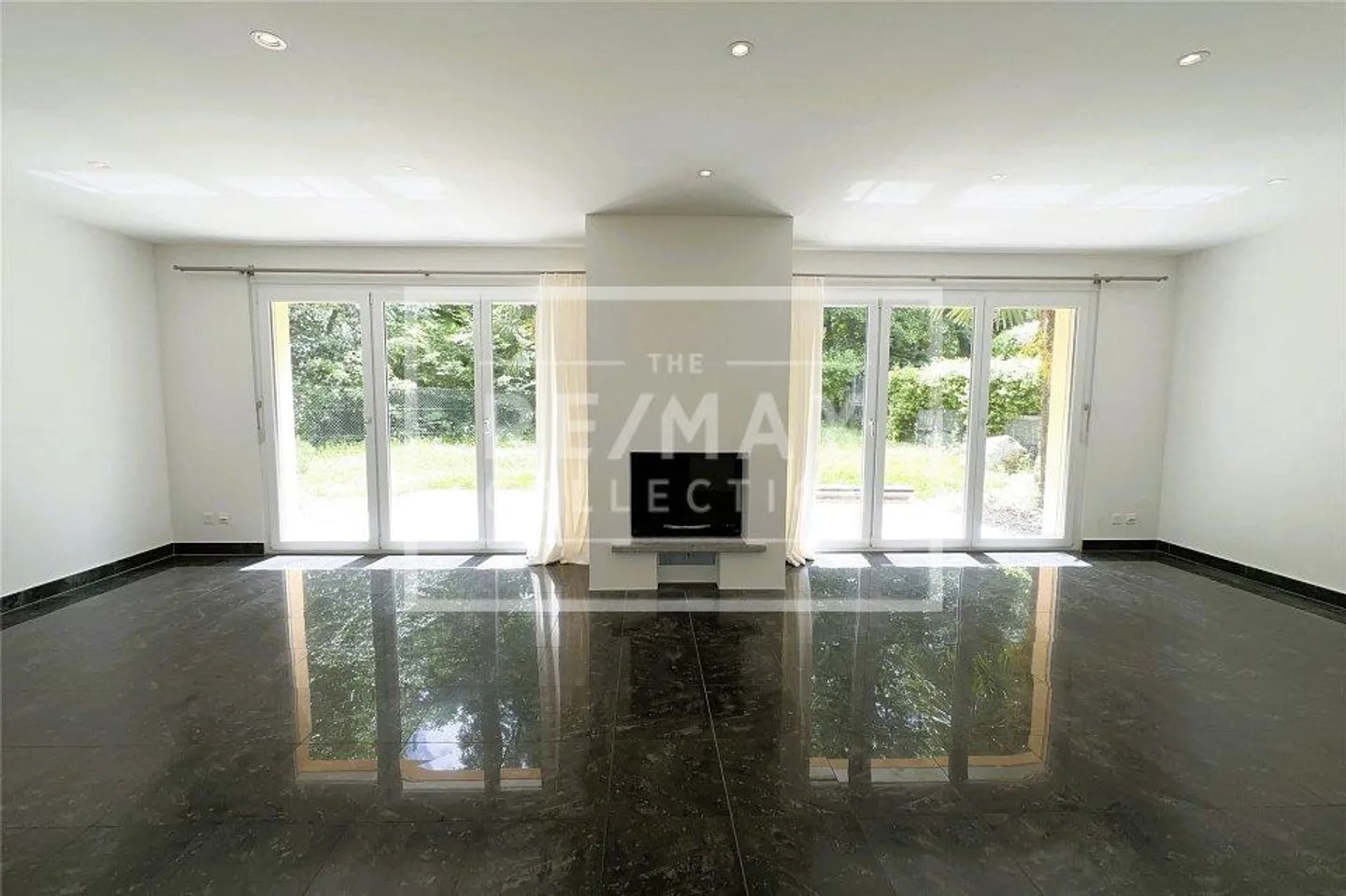 House with double living unit for rent - Photo 10 of 13