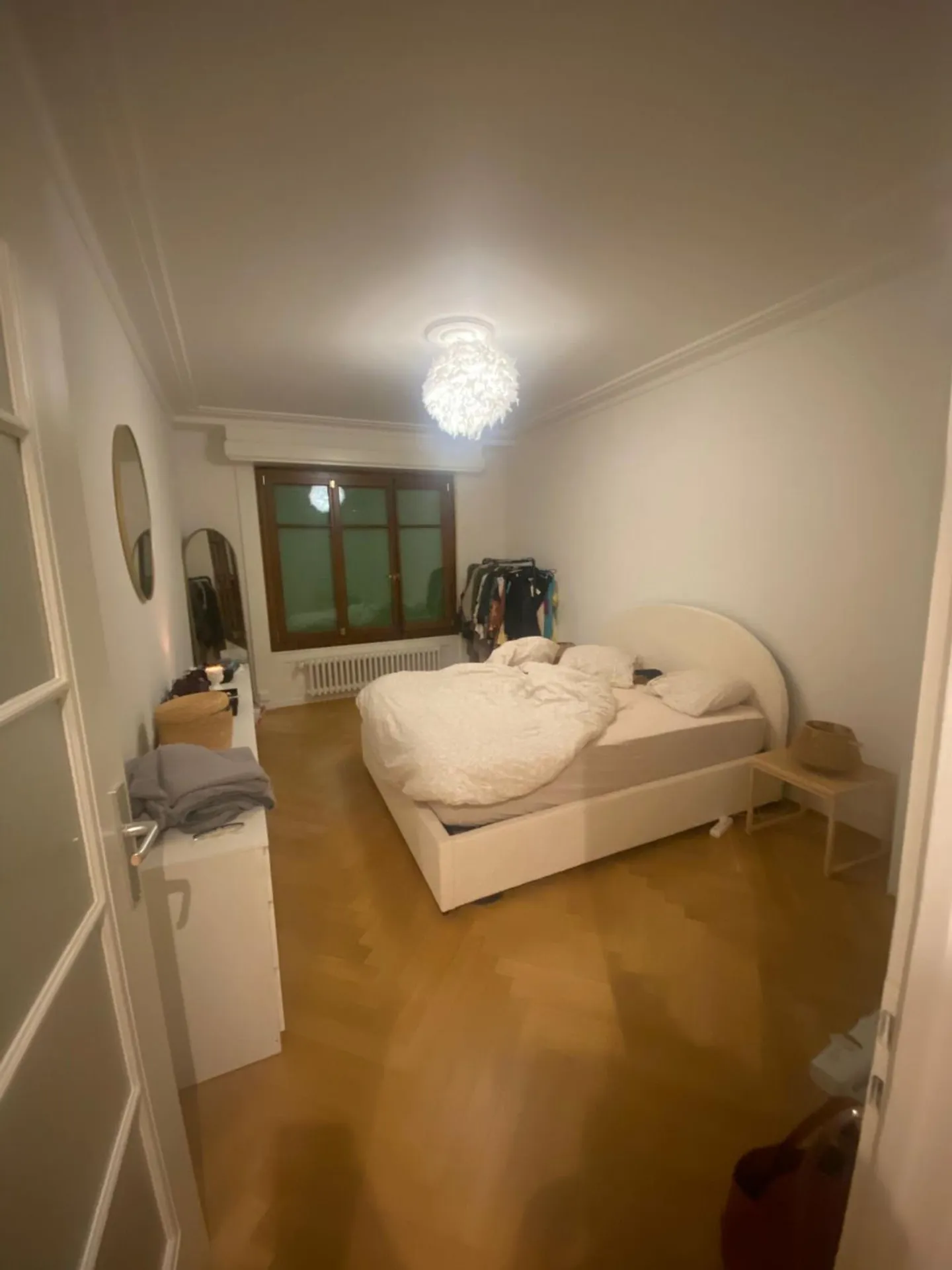Magnificent 3-room apartment with balcony located in Plainpalais - Photo 2 of 6