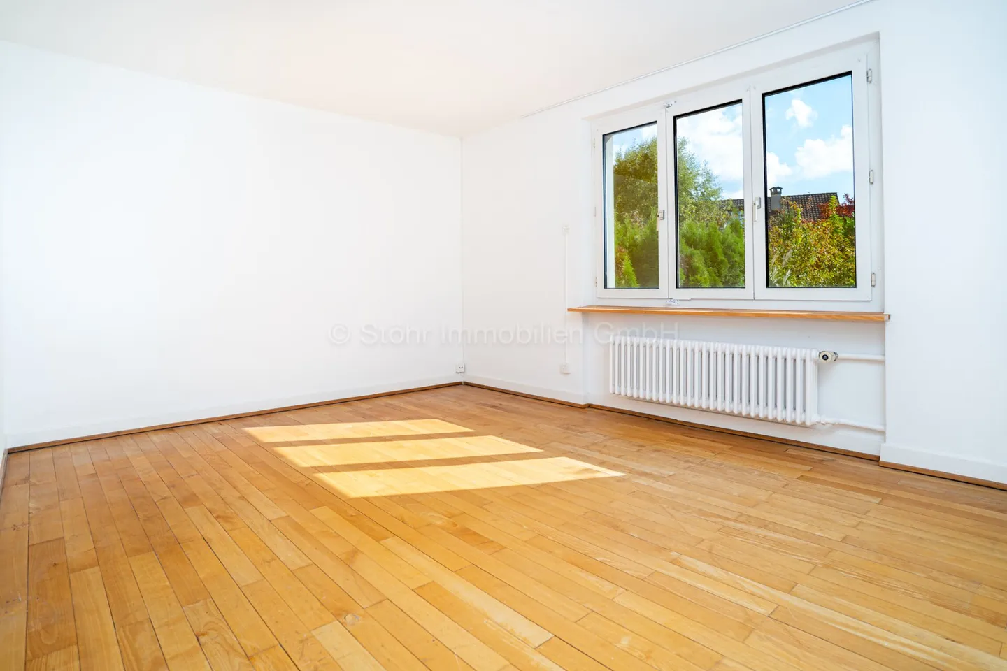 Charming multi-family house with three residential units - Photo 14 of 20