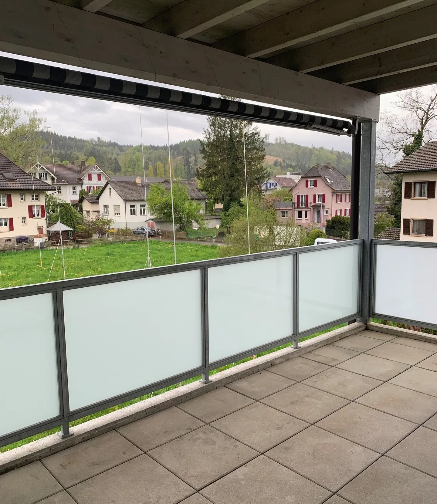 grande appartement lumineux de 3,5 pièces - Photo 5 sur 15