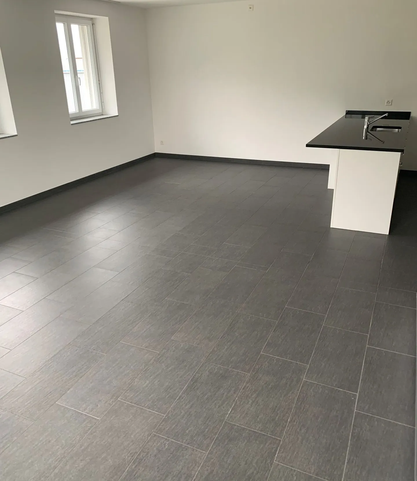 grande appartement lumineux de 3,5 pièces - Photo 6 sur 15