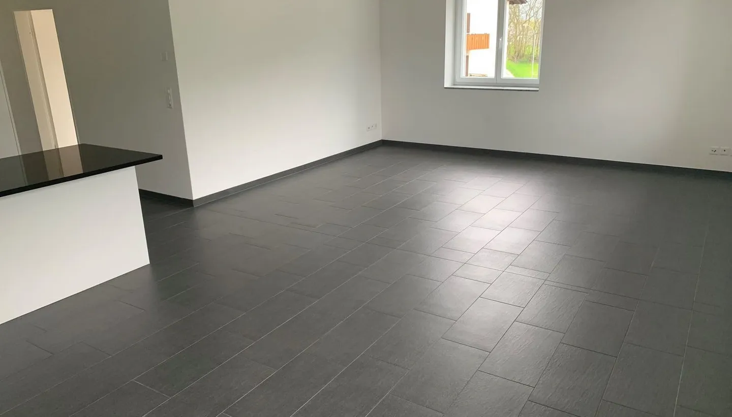 grande appartement lumineux de 3,5 pièces - Photo 8 sur 15