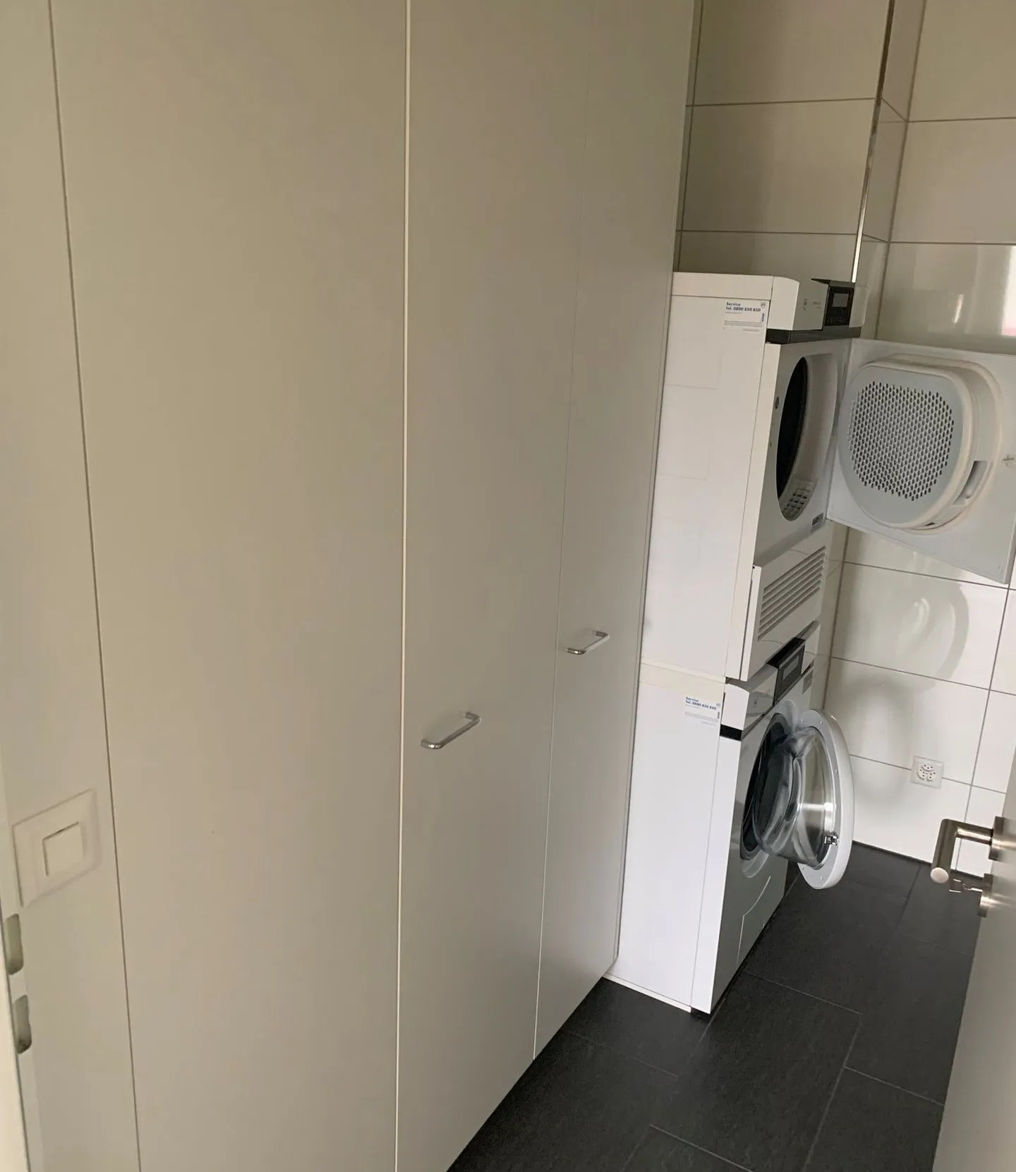 grande appartement lumineux de 3,5 pièces - Photo 9 sur 15