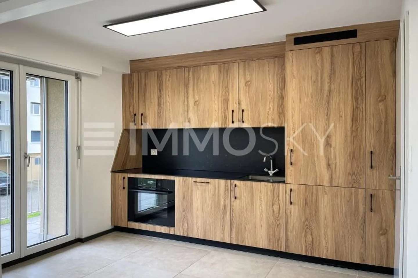 Rendimento circa 4,2% - 3.5 stanze ristrutturate - Foto 1 di 6