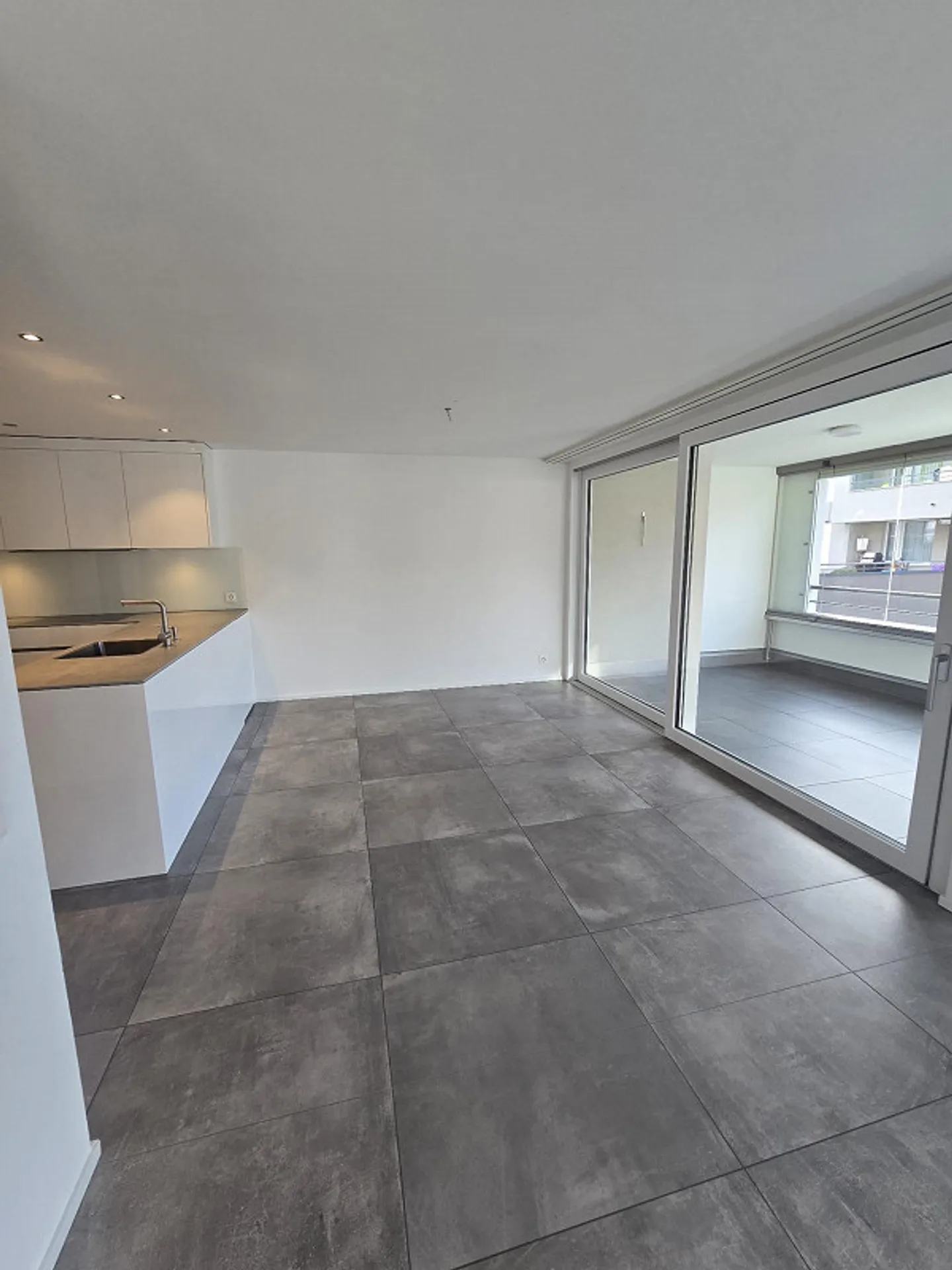 Appartamento di 4,5 stanze in standard di proprietà - Foto 8 di 22