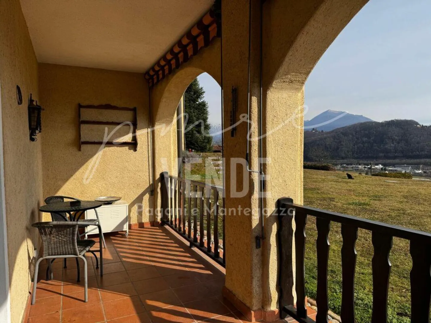 AGNO | RESIDENZA PRIMARIA O SECONDARIA | 4.5 CON VISTA LAGO E PISCINA - Foto 4 di 20