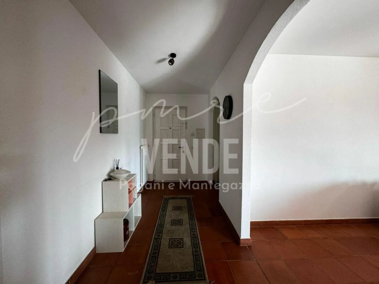 AGNO | RESIDENZA PRIMARIA O SECONDARIA | 4.5 CON VISTA LAGO E PISCINA - Foto 6 di 20