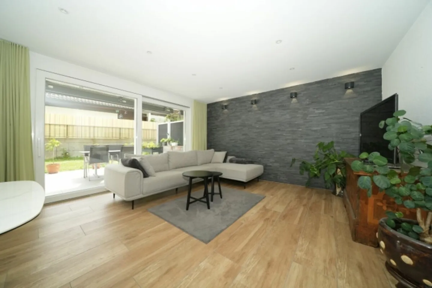 Newly built garden apartment in a quiet and family-friendly location - Photo 5 of 9