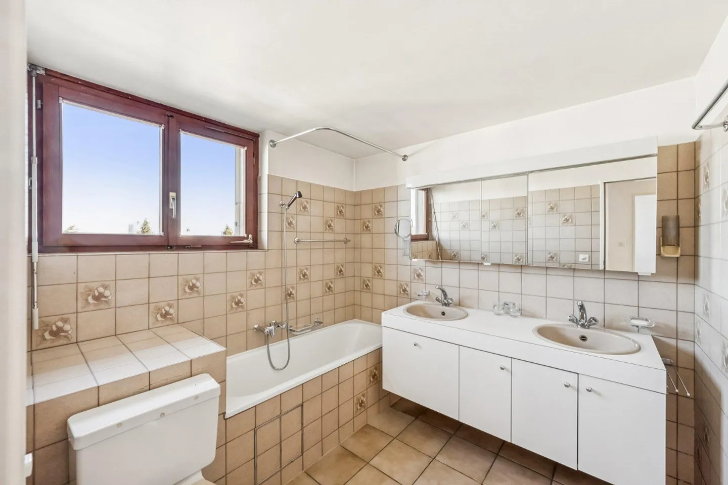 Casa bifamiliare ad Allschwil – Spazio per la vita - Foto 9 di 16