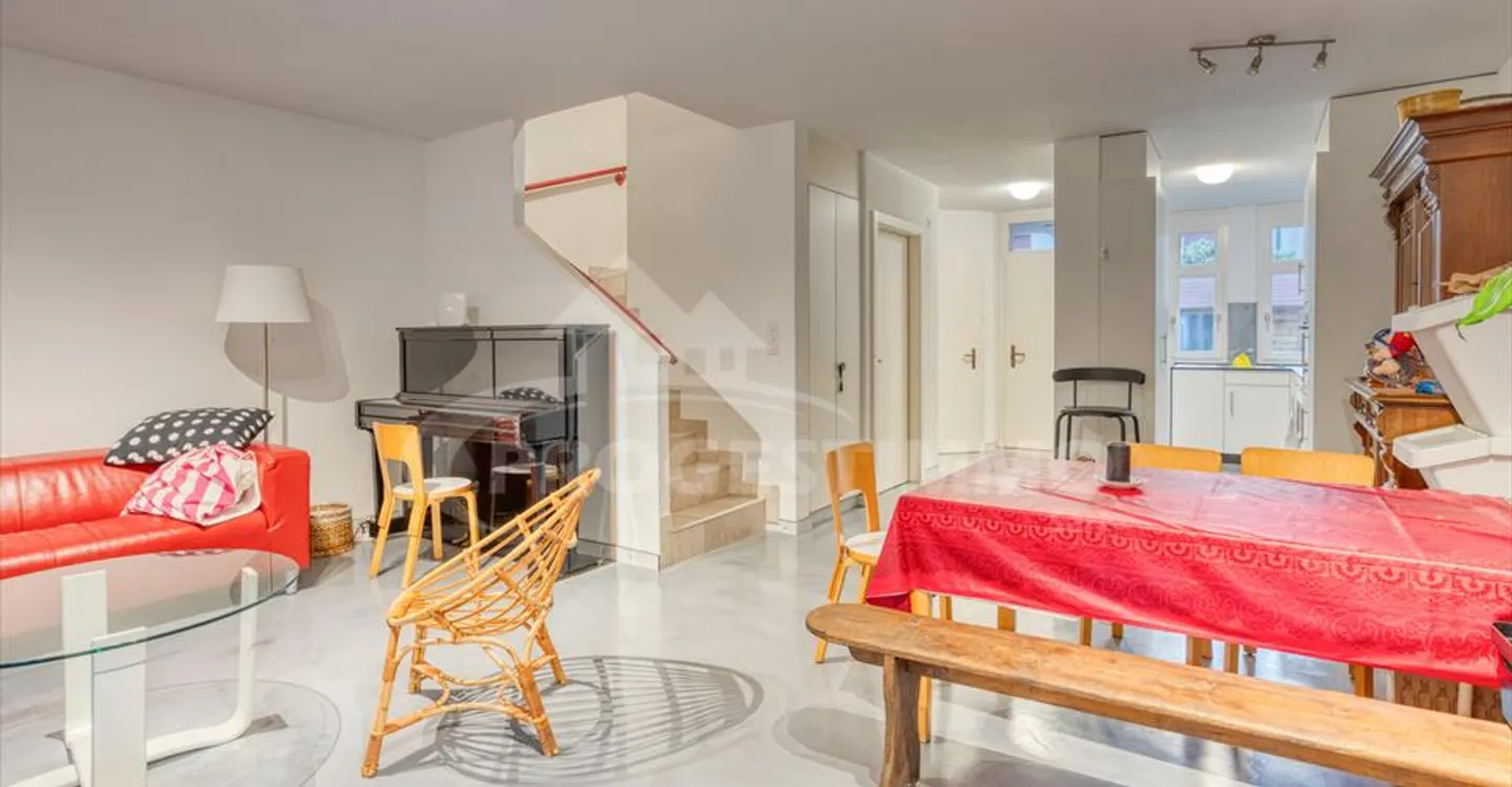 5,5-ZIMMER-VILLA ZU VERKAUFEN IM GUERCET - Foto 2 von 12