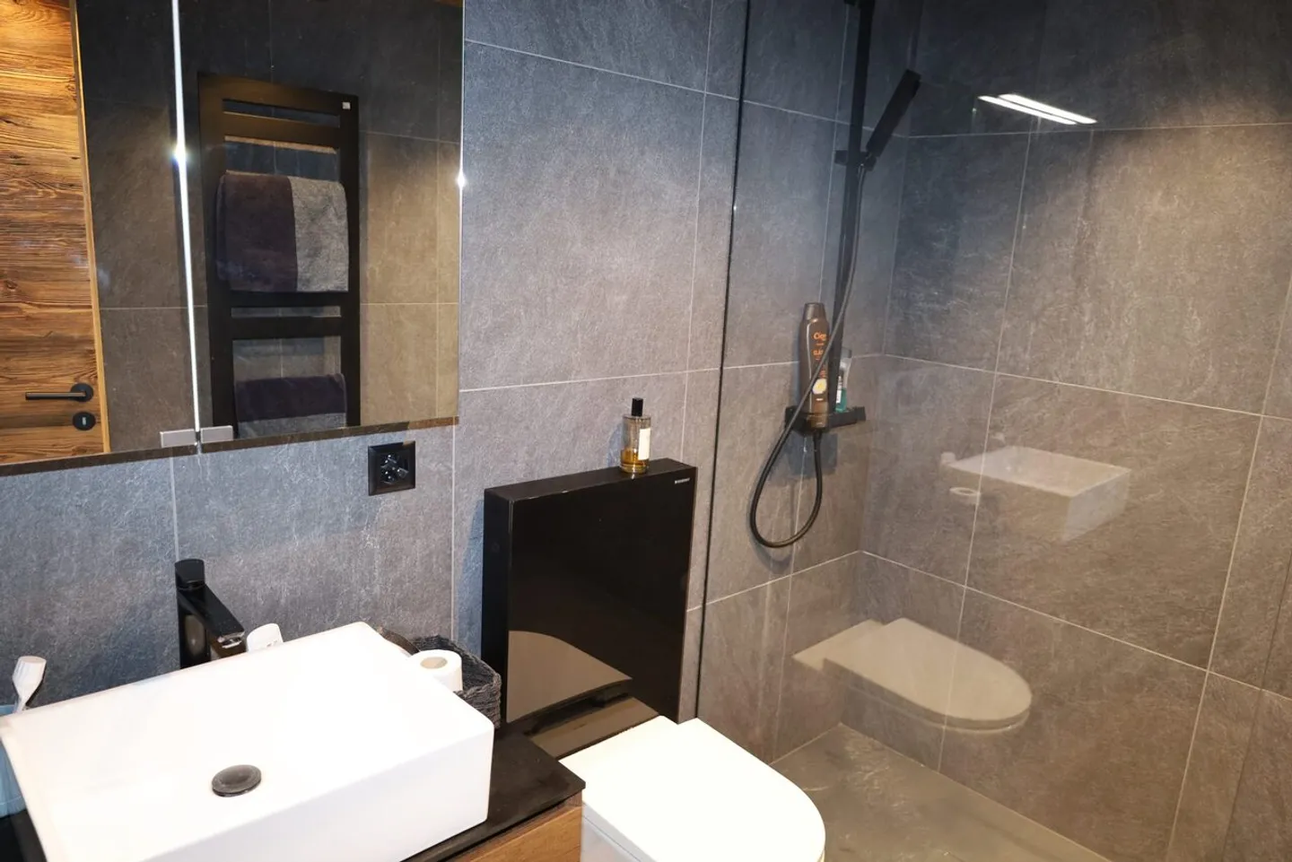 Charmant Appartement de Jardin à Crans - Photo 12 sur 17