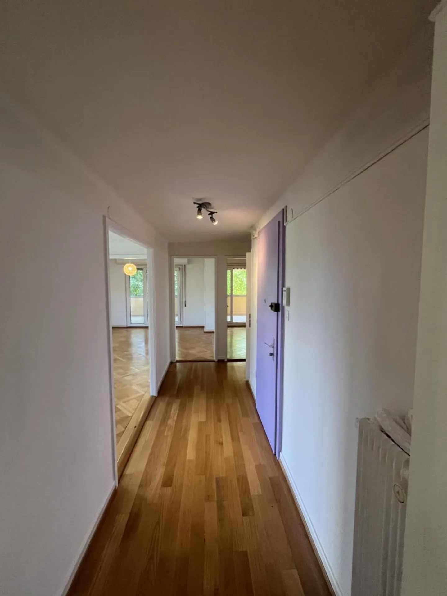 Charming 4.5-Room Apartment - Photo 2 of 13