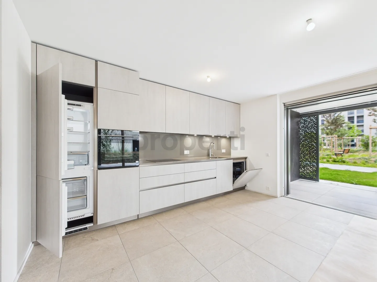New apartment, 2.5 rooms, with large garden/terrace - Photo 1 of 12