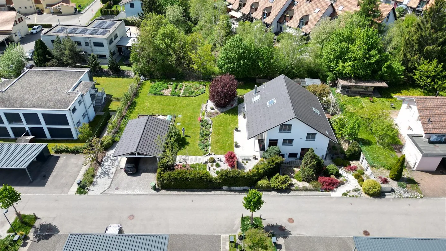 Magnifica villa indipendente a Bulle - Foto 3 di 18