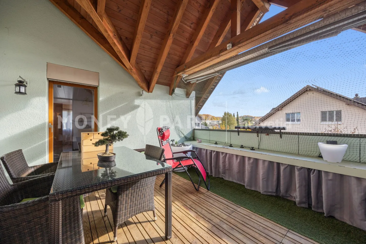 Exklusive Maisonette-Dachwohnung mit Galerie, Sauna und viel Raum zum Wohlfühlen - Photo 2 of 12