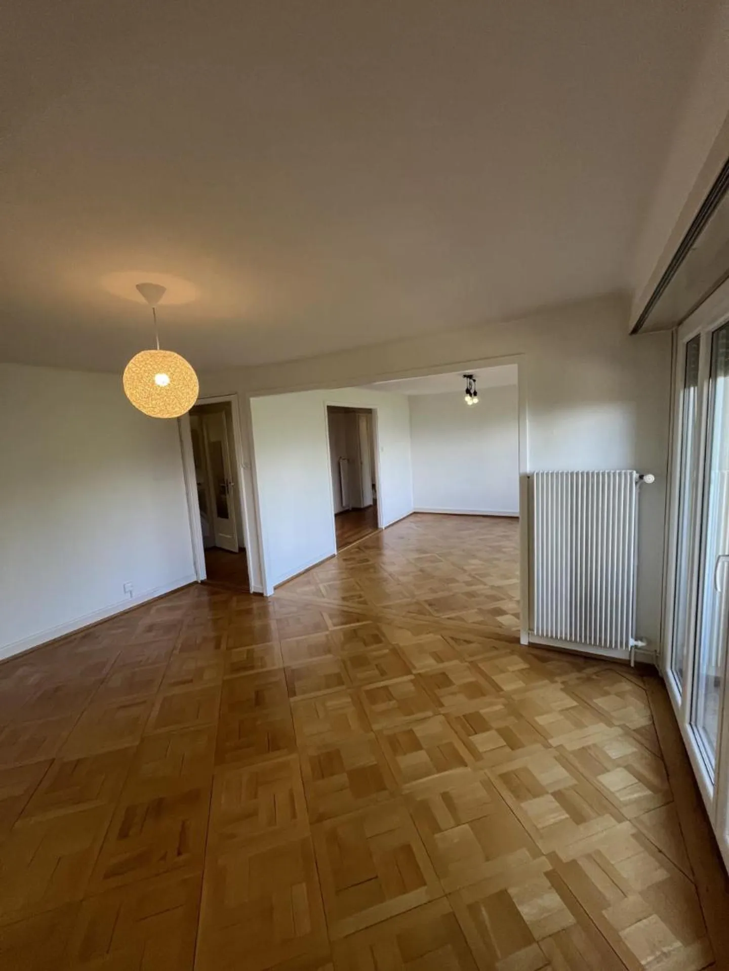 Charming 4.5-Room Apartment - Photo 8 of 13