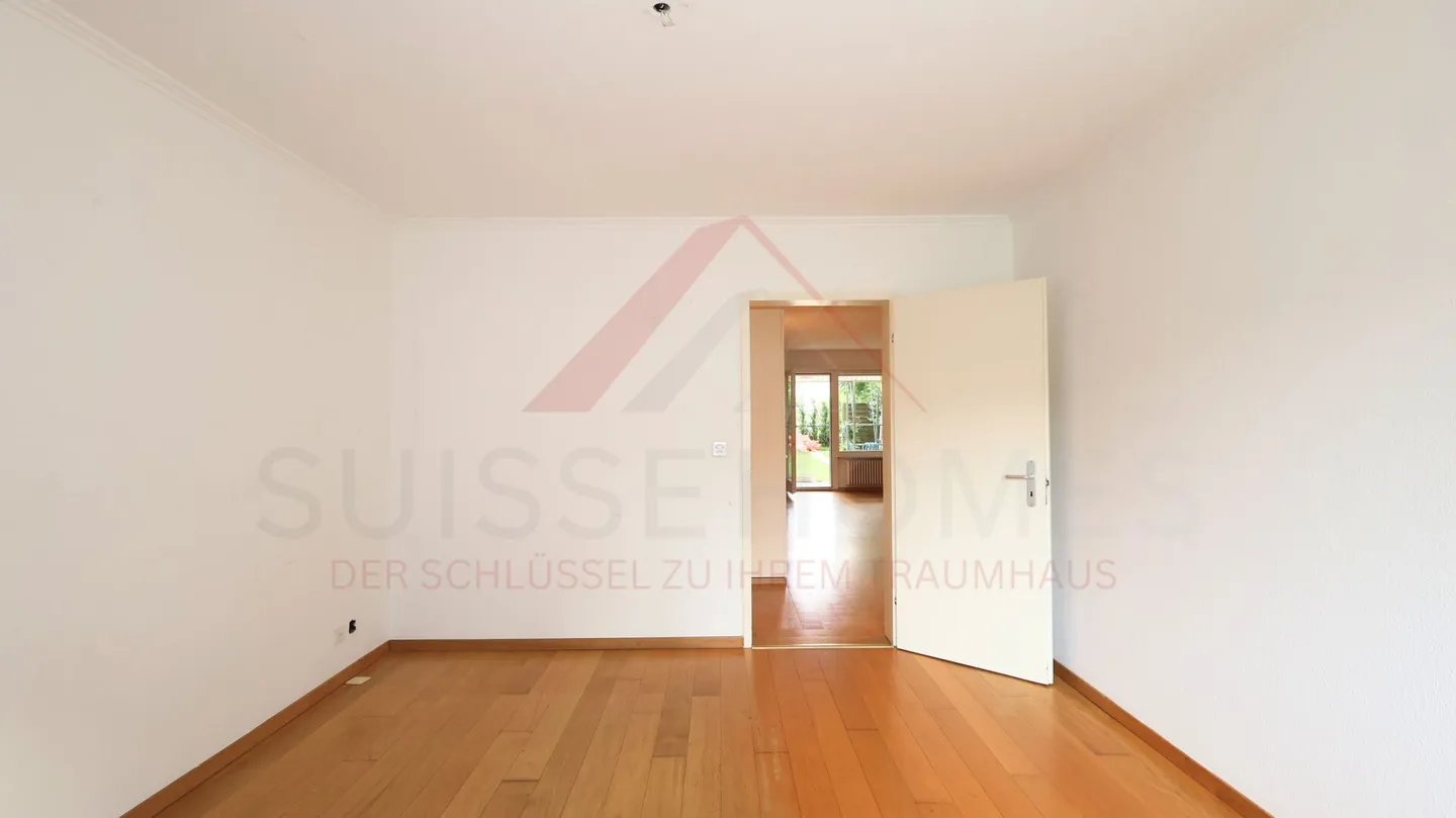 Well-maintained 4.5-room ground floor apartment with garden seating area in Ittigen - Photo 10 of 19