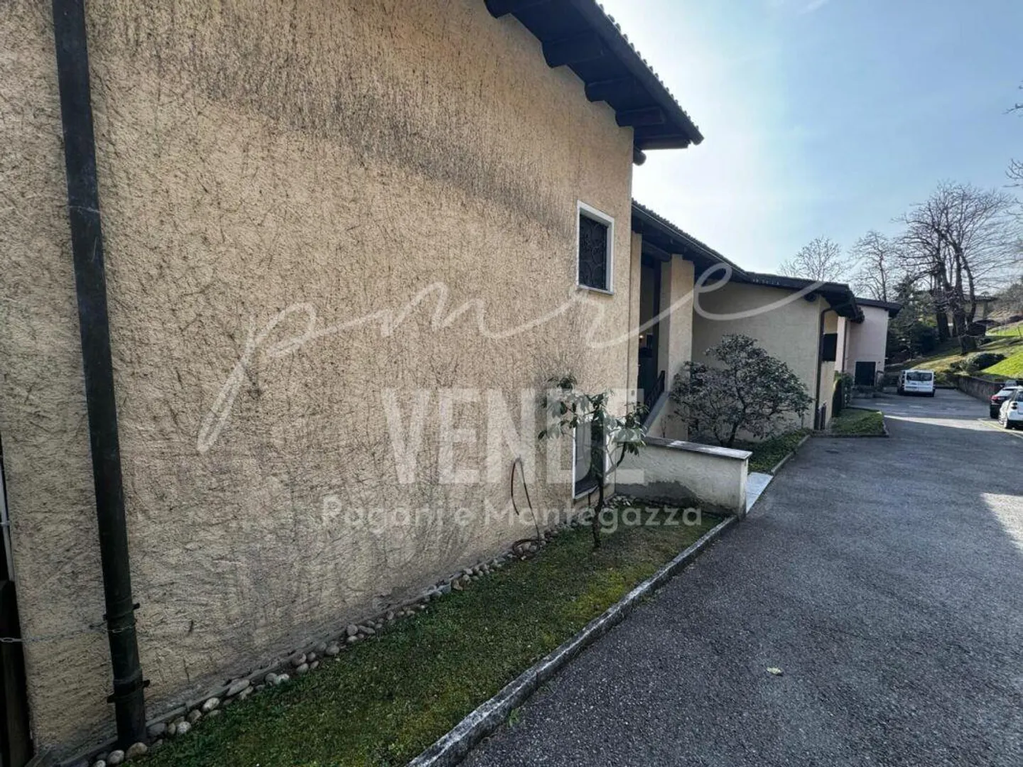 AGNO | RESIDENZA PRIMARIA O SECONDARIA | 4.5 CON VISTA LAGO E PISCINA - Foto 16 di 20