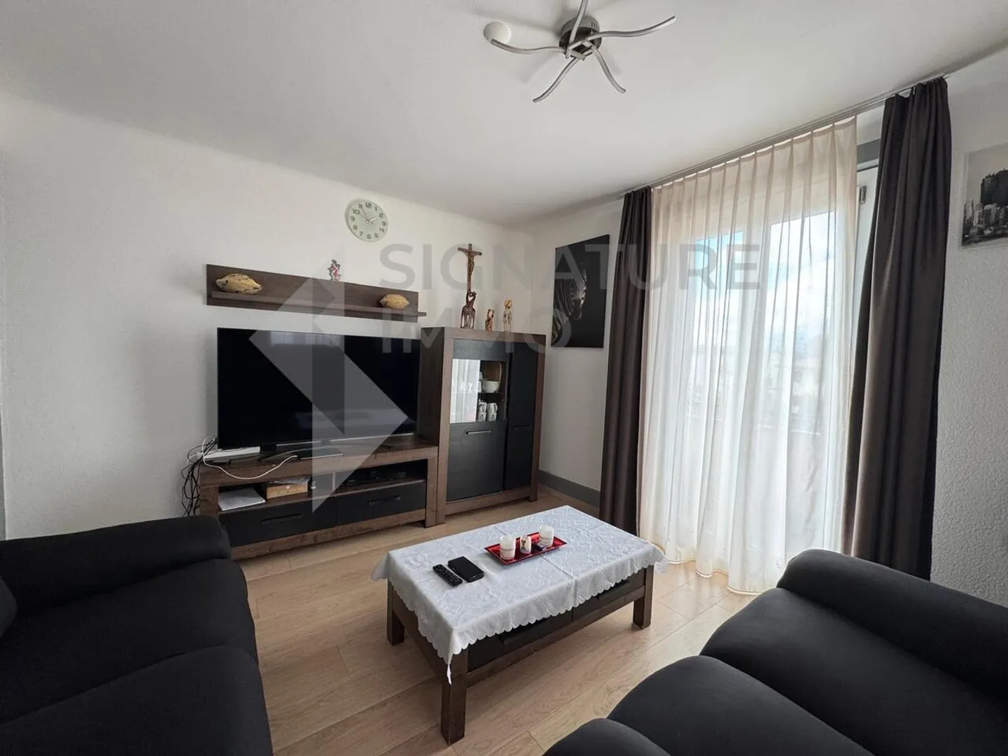 Charming 4-room apartment with balcony - Photo 1 of 7