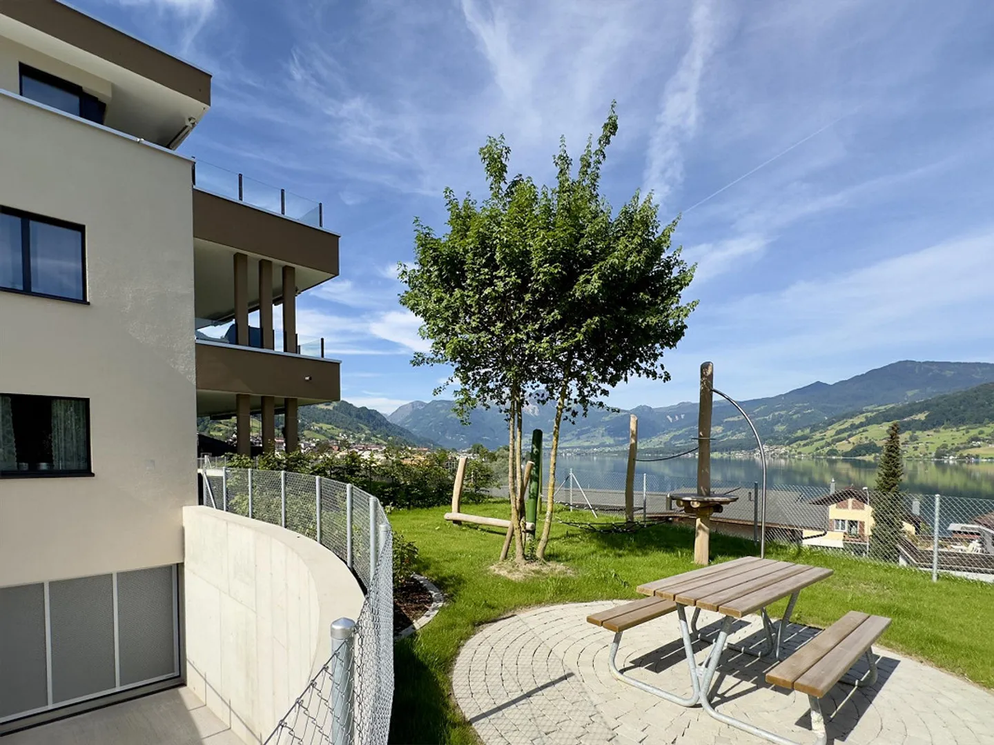 Exclusive 5.5-room apartment with lake view - Photo 20 of 22