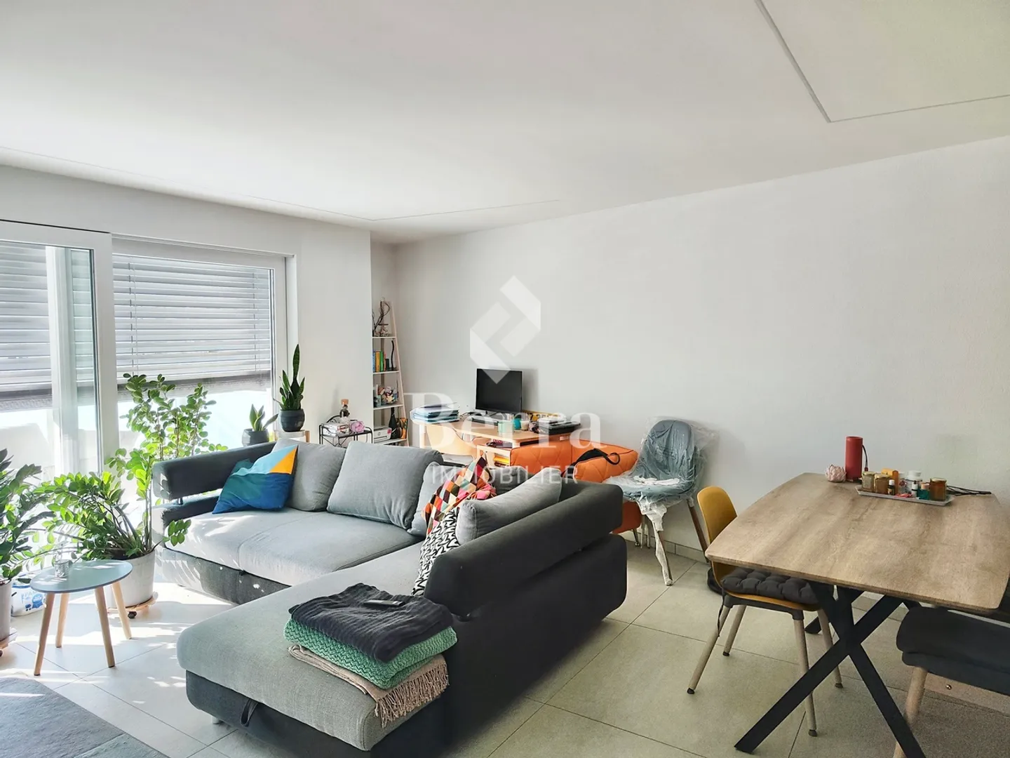 2,5-Zimmer-Wohnung im 4. Stock zu vermieten! - Foto 1 von 9