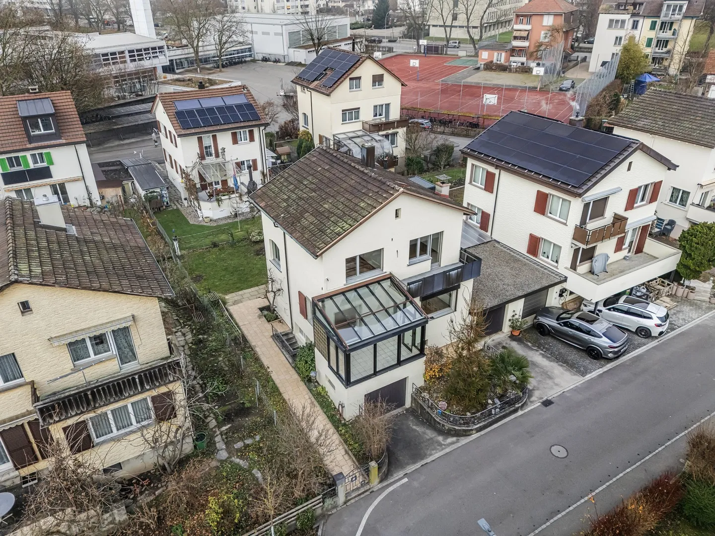 An zentraler Lage mit Potential - Foto 3 von 8