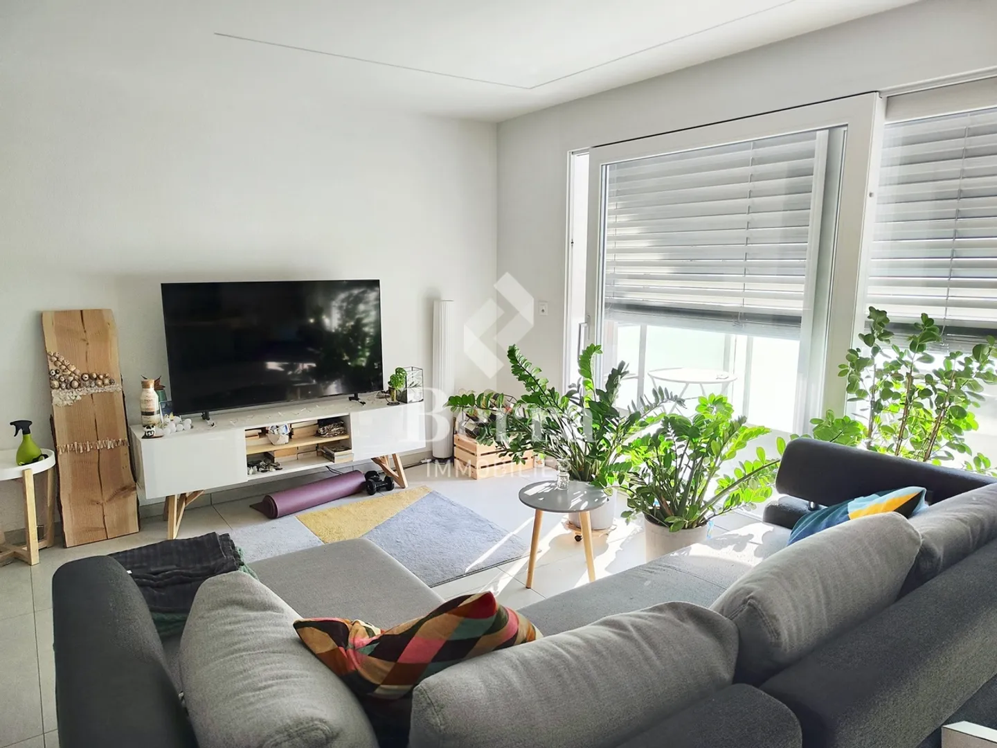 2,5-Zimmer-Wohnung im 4. Stock zu vermieten! - Foto 2 von 9
