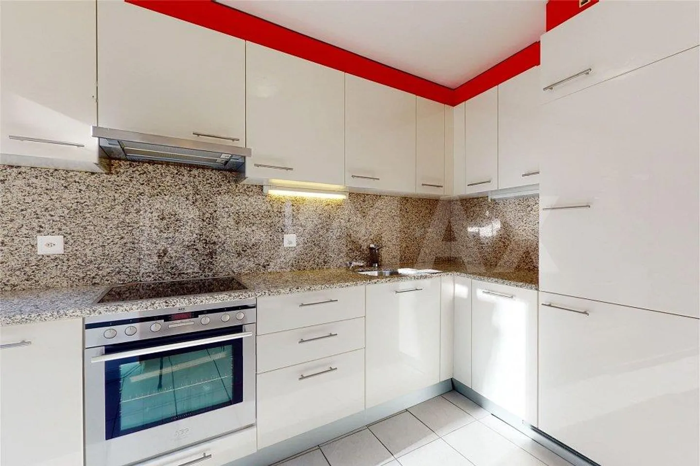 House in the heart of Cavergno - Photo 3 of 13