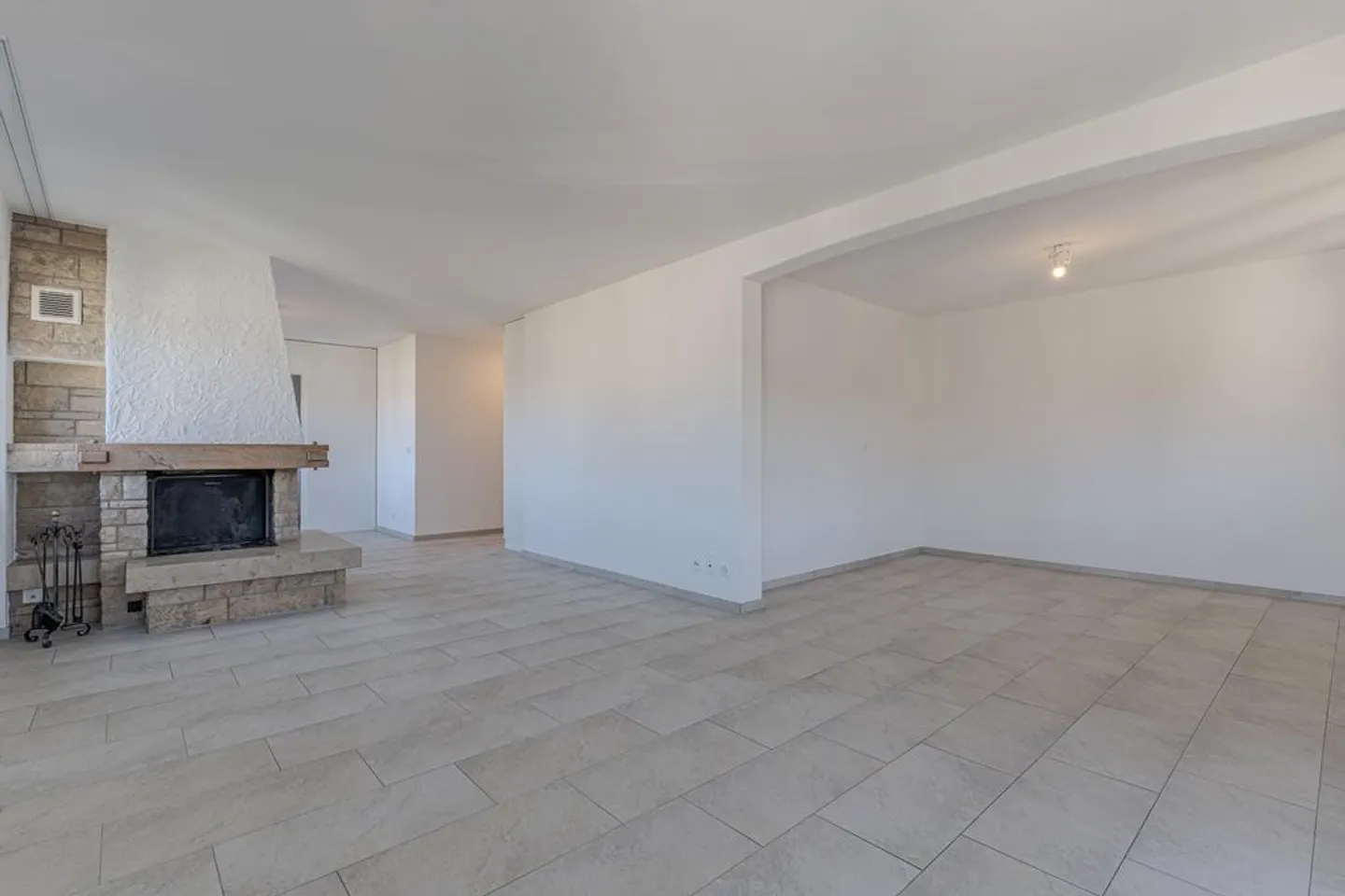 Appartamento maisonette ristrutturato di 3,5 locali di oltre 120 m2 con camino in affitto - Foto 7 di 12