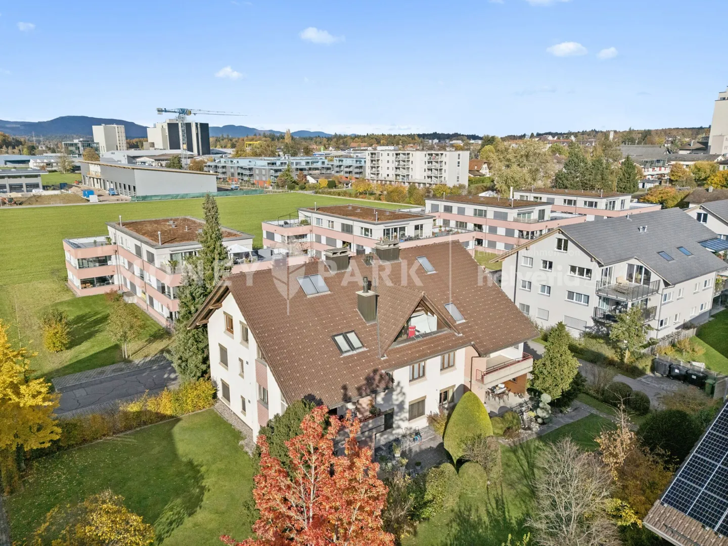 Exklusive Maisonette-Dachwohnung mit Galerie, Sauna und viel Raum zum Wohlfühlen - Photo 11 of 12