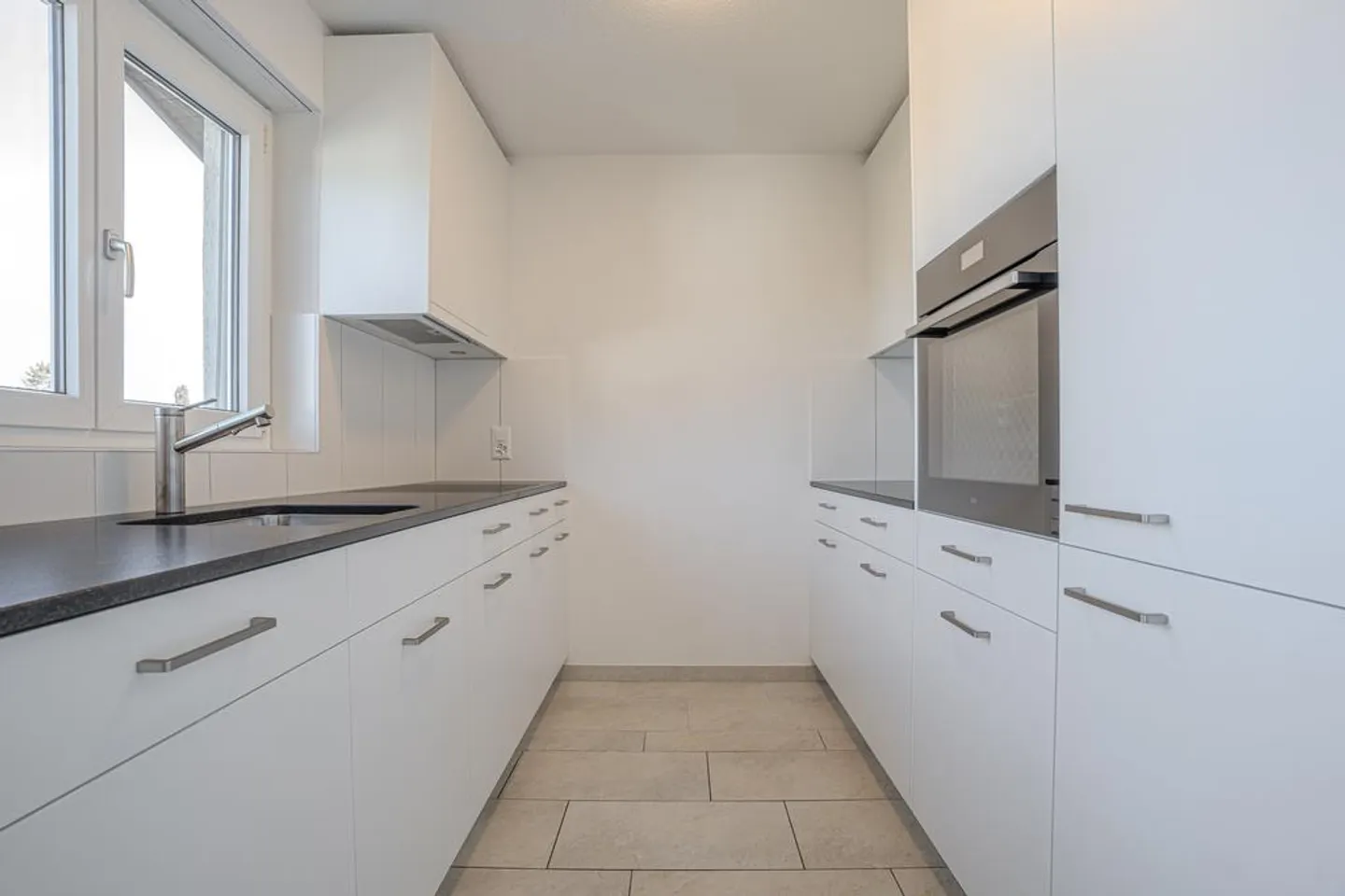 Appartamento maisonette ristrutturato di 3,5 locali di oltre 120 m2 con camino in affitto - Foto 2 di 12