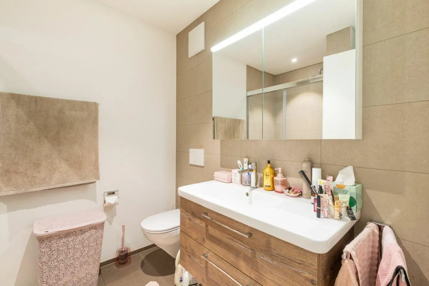 Modern apartment with high-quality finish - Photo 6 of 8