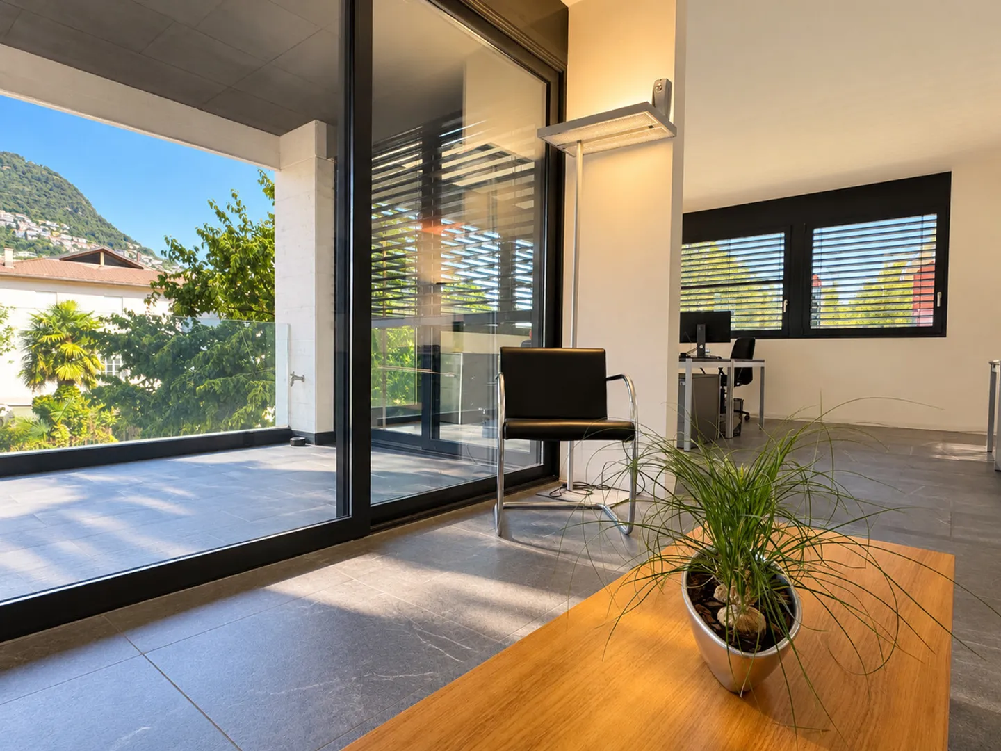 MODERN OFFICE, IDEAL ALSO AS RESIDENTIAL - Photo 2 of 12