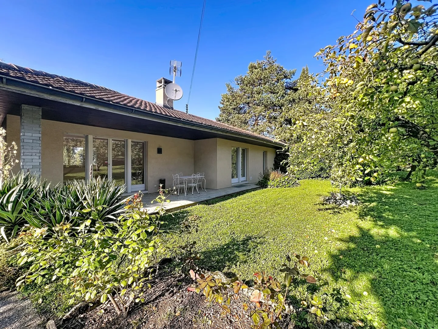 Charmante Familienvilla in Genf - Foto 1 von 11