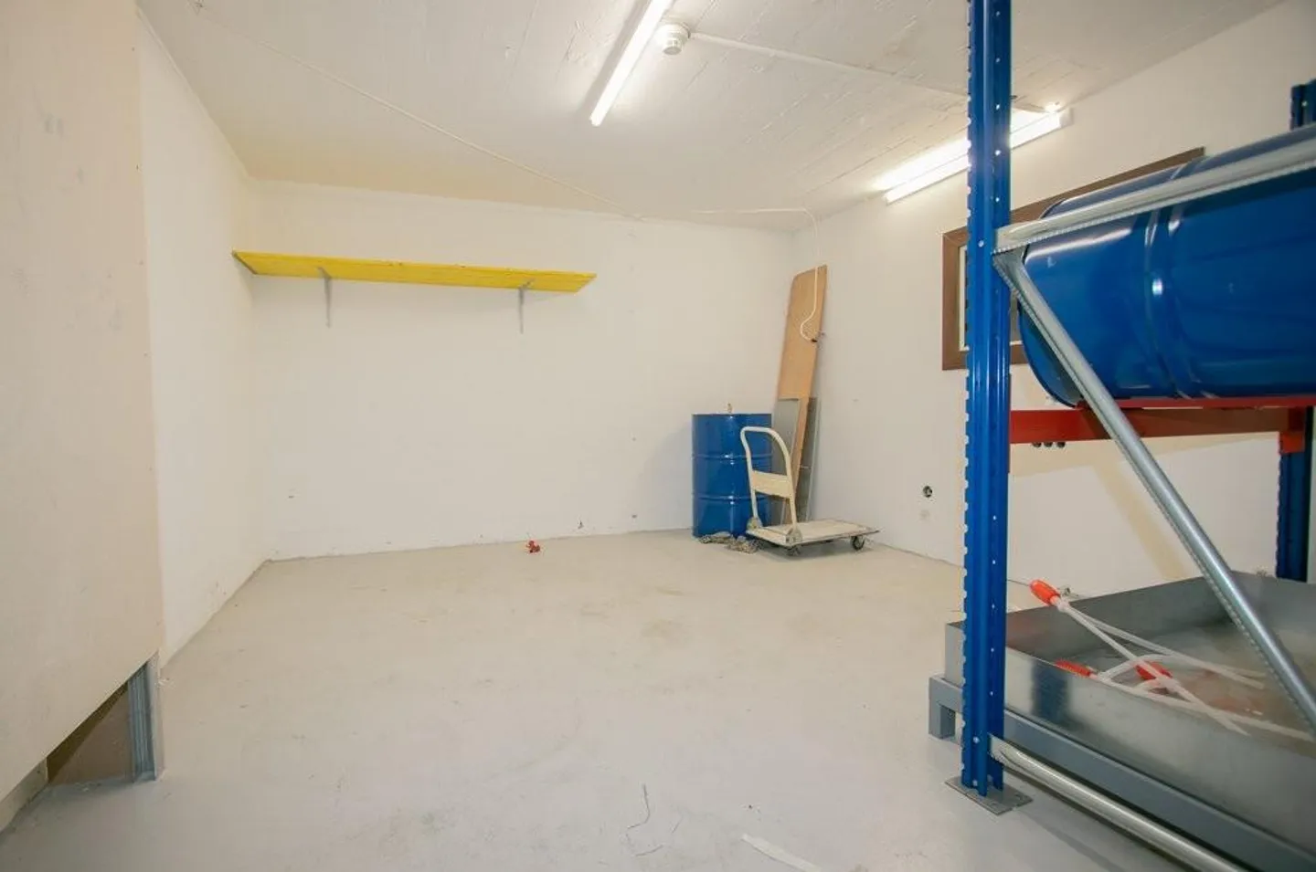 Storage space in underground garage - Prime location St. Gallen East - Photo 2 of 5