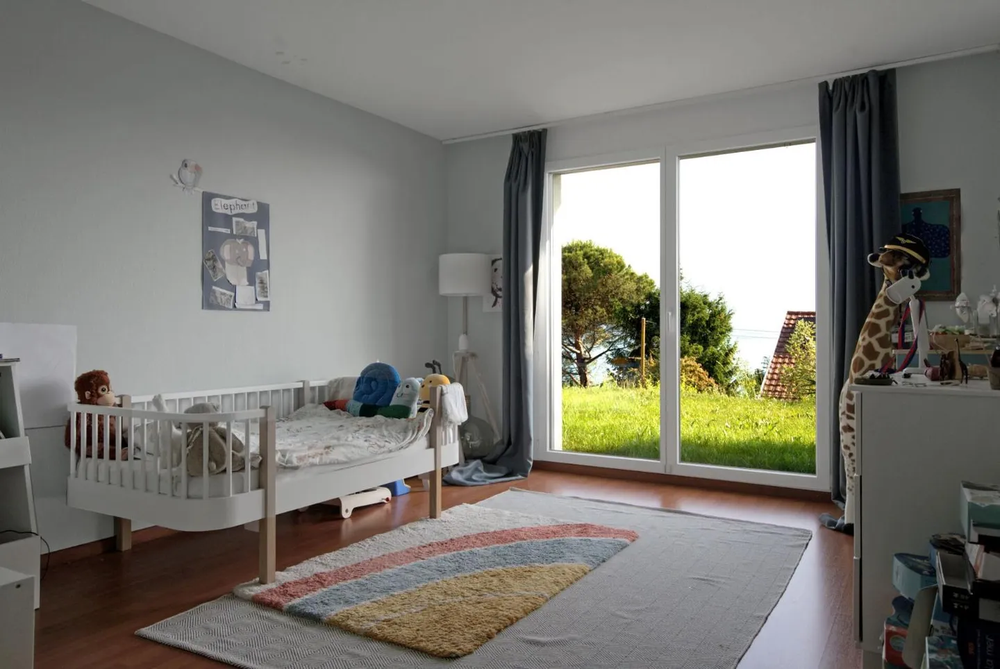 Villa contemporanea con vista lago - Foto 8 di 13