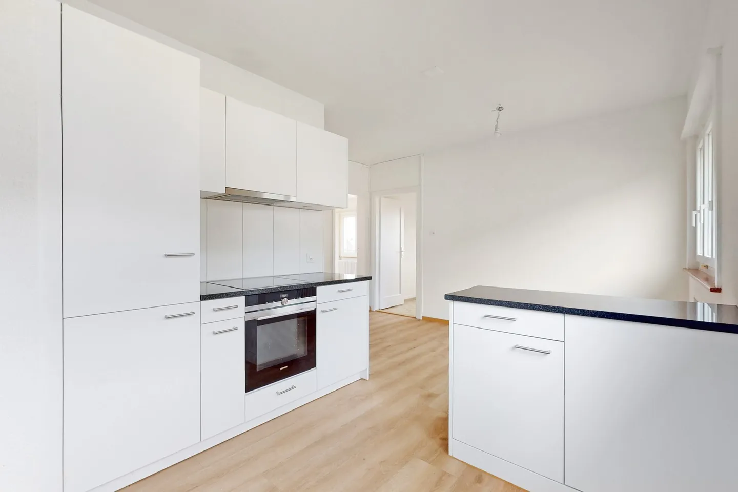 Spacious and bright accommodation - Photo 4 of 4